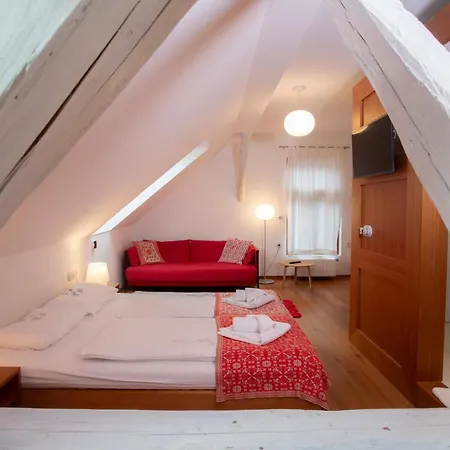 Pr'gavedarjo Eco Heritage 住宿加早餐酒店